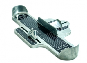 Methods on How to Properly Measure Feet